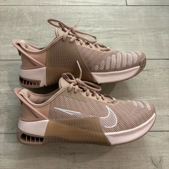 Nike Women's Blush Pink Athletic Shoes - Picture 6 of 10